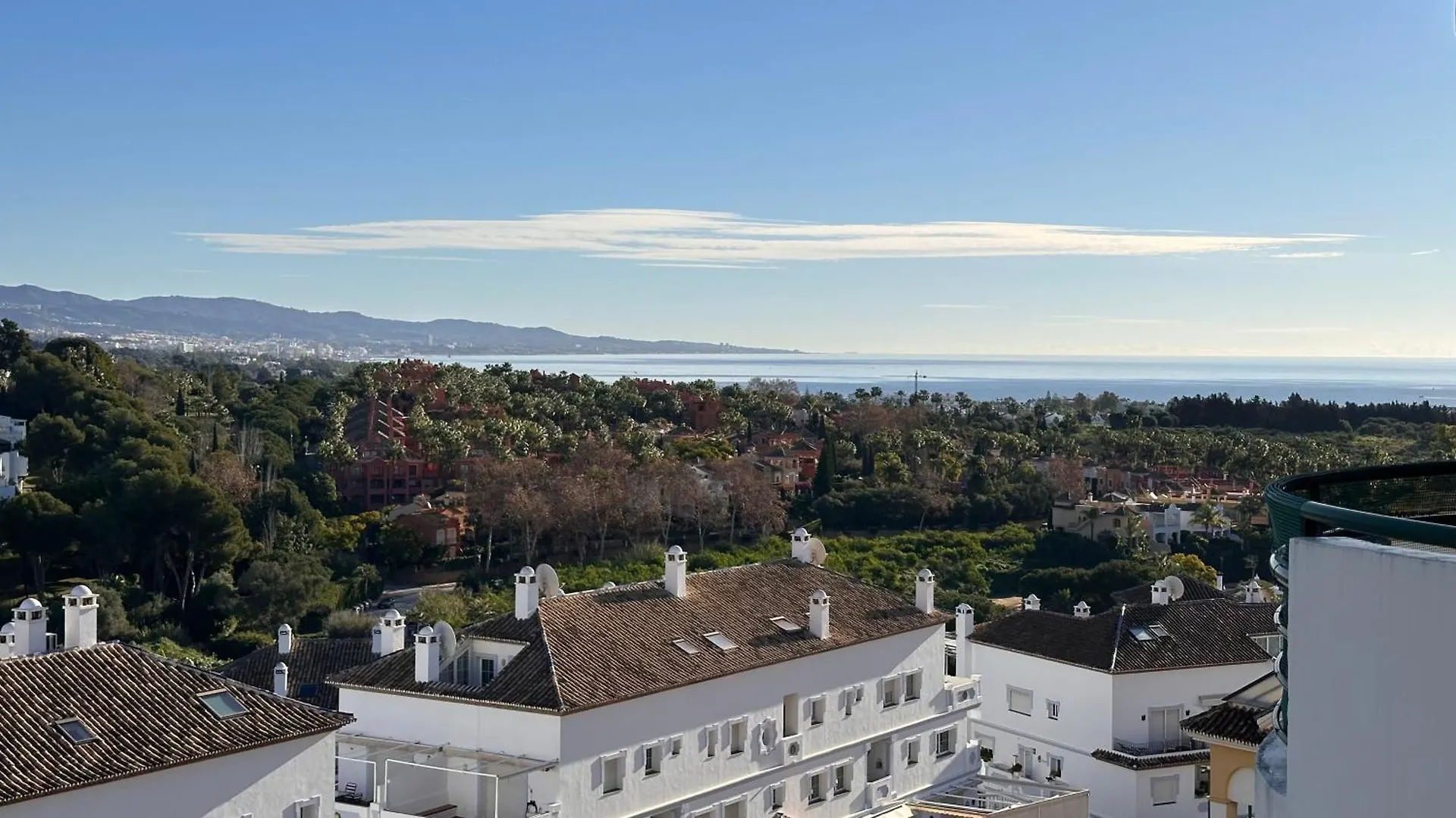 Stunning Views Senorio De Aloha Apartment Marbella